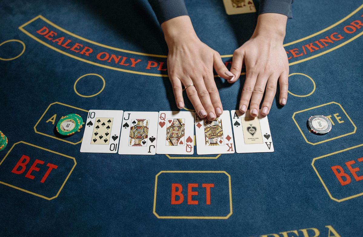 LuckyBomb Casino پاکستان ریئل منی گیمز